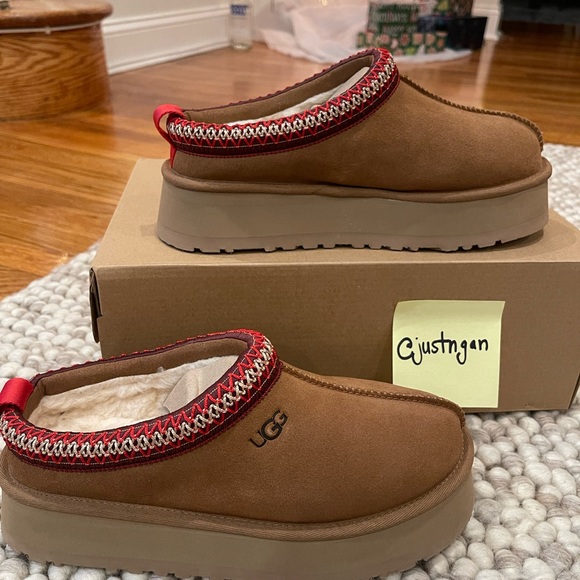 Classic UGG Tazz Slippers - Chestnut - Size 8 - Brand New in Box - Picture 2 of 7